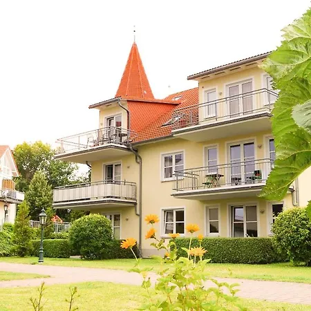 Grosszuegige Mit Haffblick, Balkon Und Poolnutzung レリク