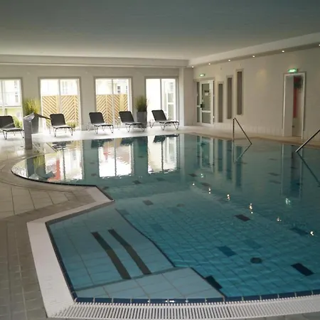 Semesterbostad Grosszuegige Mit Haffblick, Balkon Und Poolnutzung Rerik