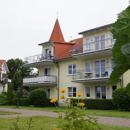 Semesterbostad Grosszuegige Mit Haffblick, Balkon Und Poolnutzung